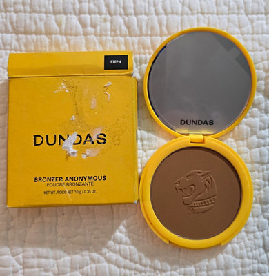 DUNDAS Bronzer Anonymous Step 4 Pressed Powder Bronzer Golden Tan Matte 0.35 oz