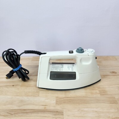 Vintage Black & Decker Sure Steam Iron W/Spray, Adjustable Steam  F605s