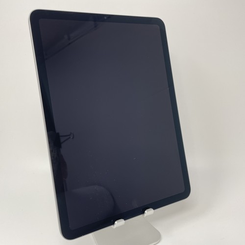 Apple iPad Air 5th Gen 64GB Space Gray WiFi Very Good Condition - Picture 3 of 9