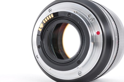 CANON EF用 Carl Zeiss Planar 85mm F1.4 ZE Carl Zeiss Planar T* 85mm F1.4 ZE Canon EF Mount Lens From