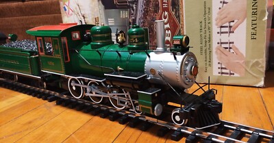 nice Bachmann Model #90027 Train Collectible Railroad with Track good  condition