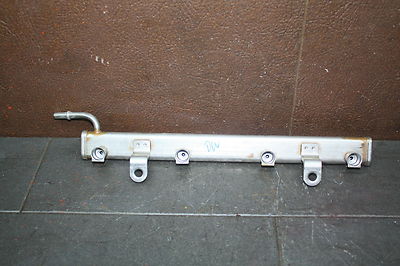 Einspritzleiste Verteilerrohr Kraftstoffverteiler Dodge Caliber 2.4