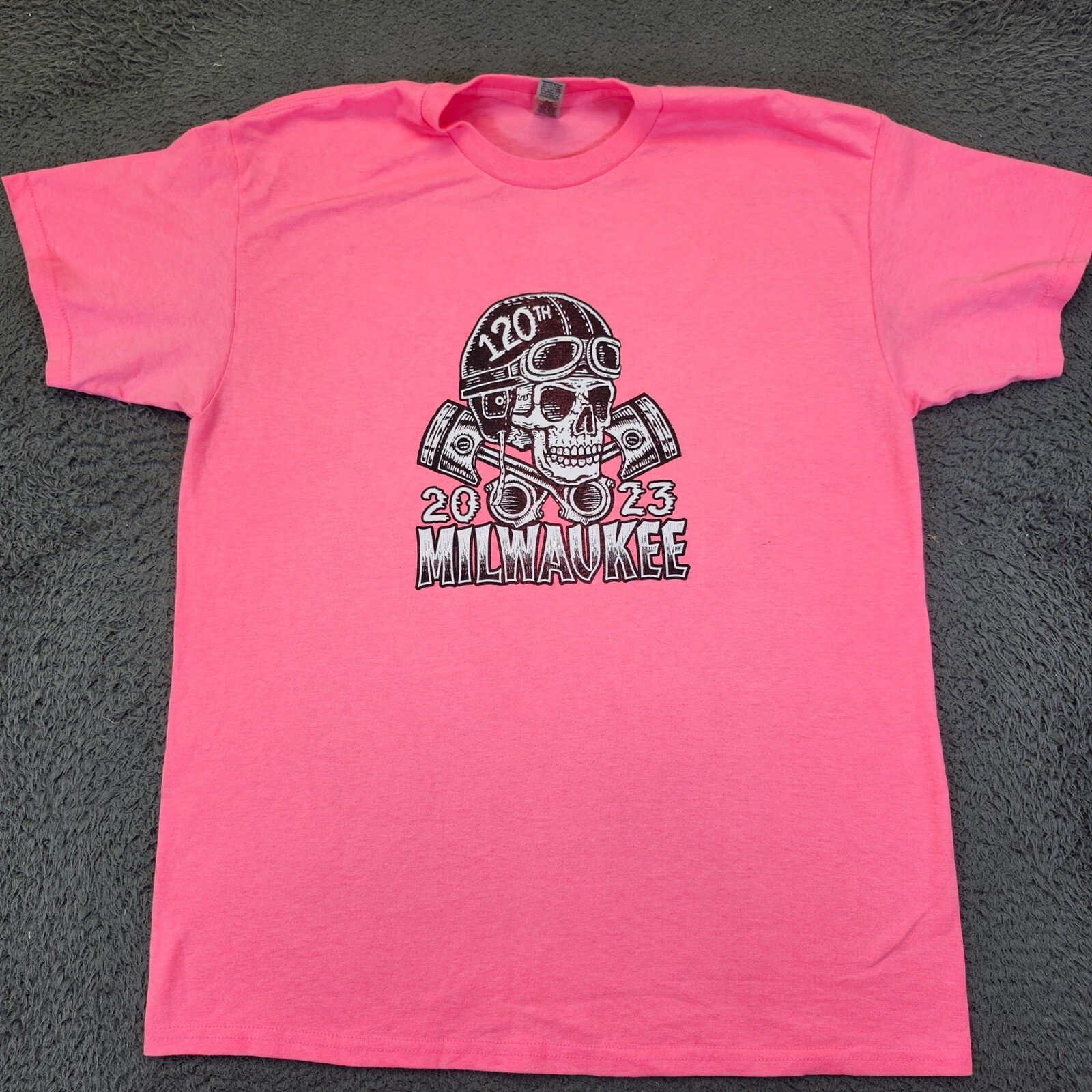 Milwaukee 120th Anniversary Motorcycle Skull Graphic Tee Large Gildan