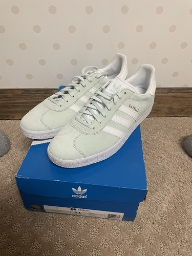 mint green gazelles
