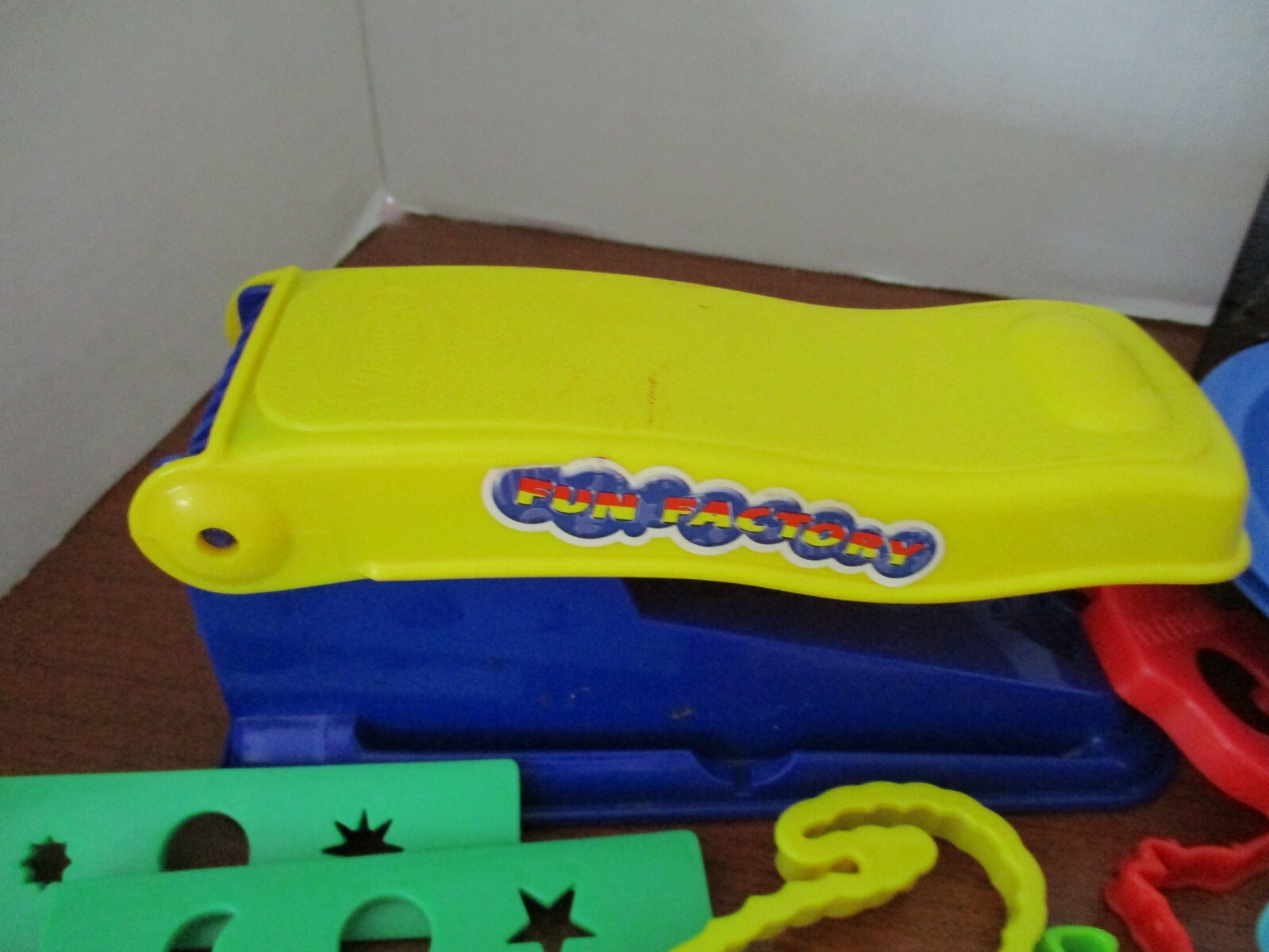 LARGE LOT of  PLAY-DOH MOLDS & ACCESSORIES