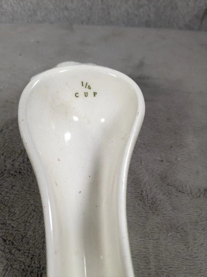Taza de 1/4 taza de medición de forma vegetal de cerámica vintage Avon Foto 2 de 3