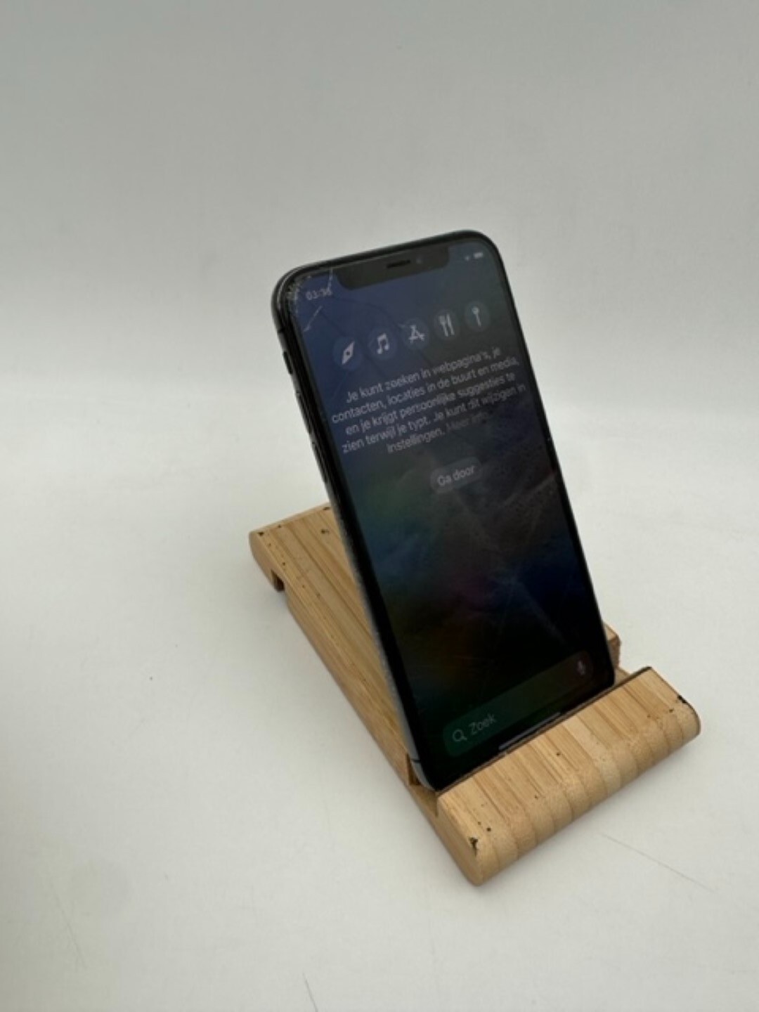 Foto 12 van Apple iPhone Xs - 256GB - Silber (Ohne Simlock)