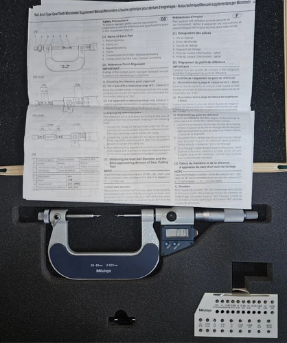 Mitutoyo 324-512-30 Digimatic Interchangeable Anvil Gear Tooth Micrometer