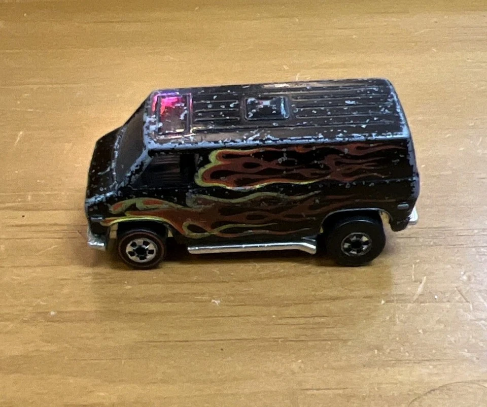 Hot Wheels 1974 Redline Super Van negra con llamas GMC Foto 3 de 4