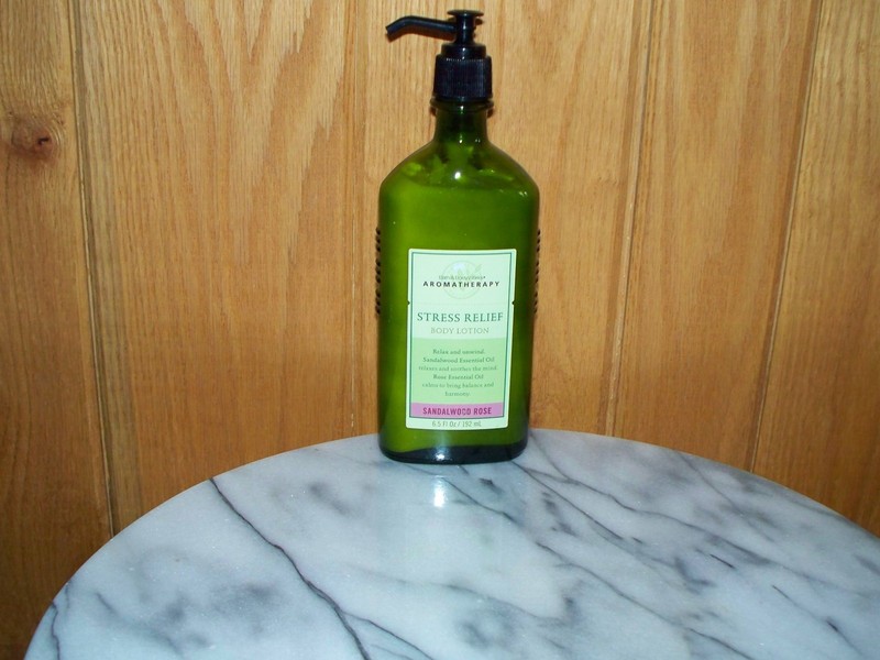 BATH & BODY WORKS AROMATHERAPY SANDALWOOD ROSE BODY LOTION 6.5 OZ.   NEW