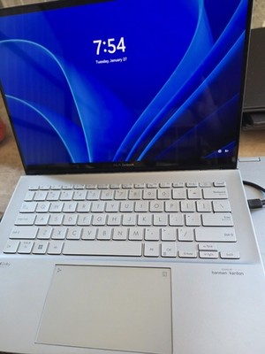 ASUS Zenbook 14 UX3402V Laptop 1TB Hard Drive, 16GB RAM, Intel I7 1360p W11h Nic