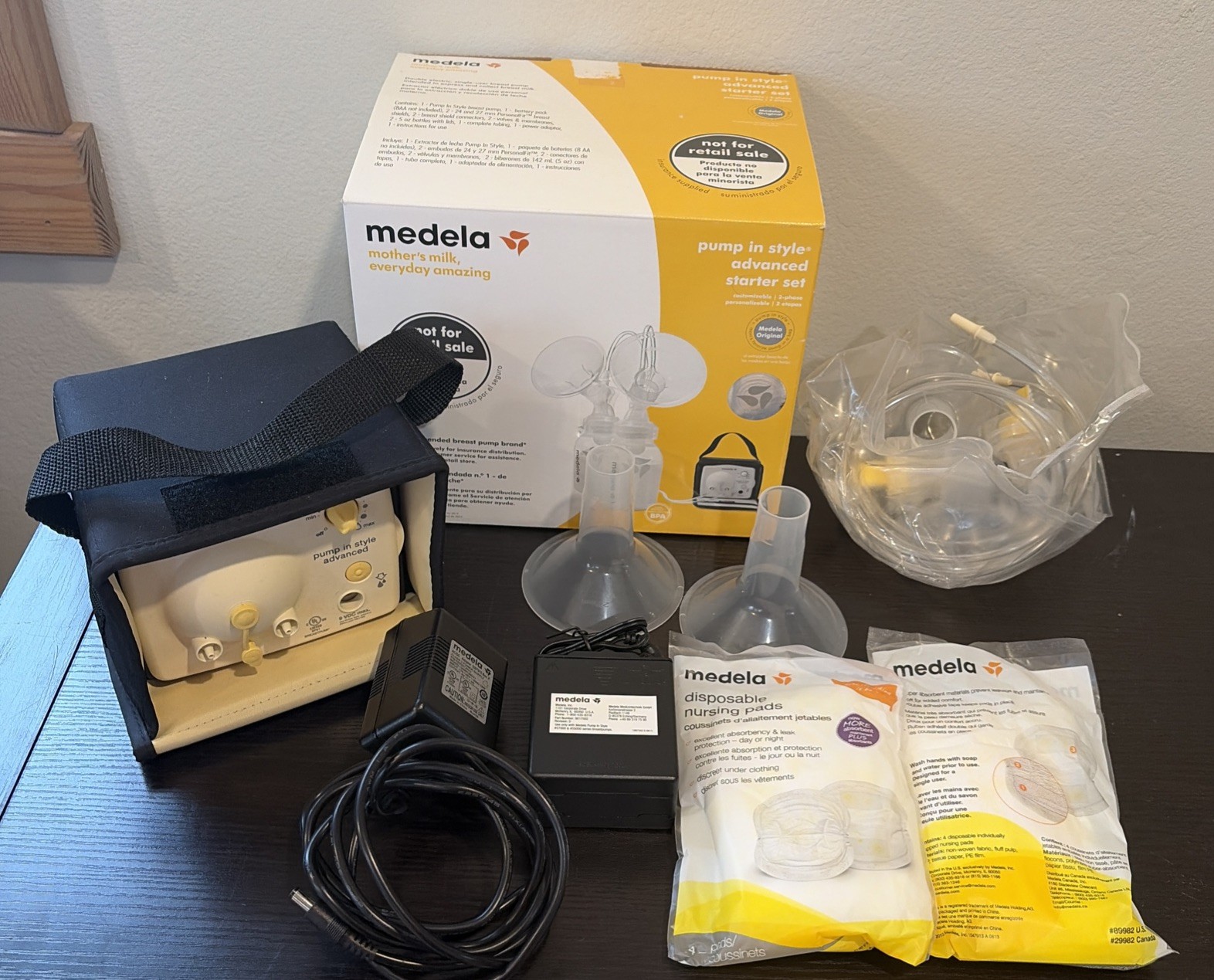 Medella Pump-In-Style Advanced Double Breast Pump & Accessor