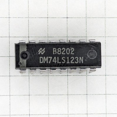 2 PCS National Semiconductor DM74LS123N Dual One-Shot IC 16-Pin DIP -e22