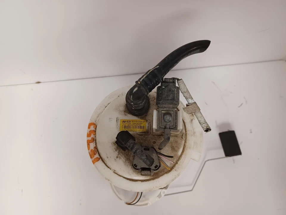 Used Fuel Pump fits: 2013 Kia Sportage Pump Assembly from 05/16/2011 Grade A Foto 2 de 4