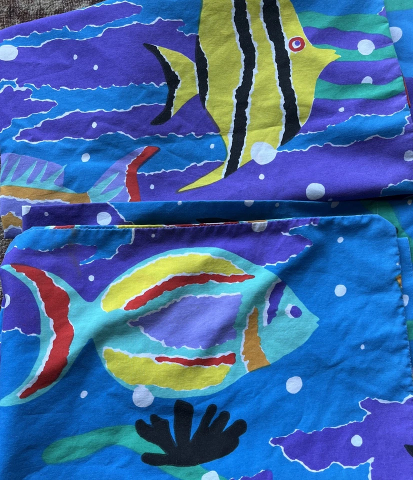 80 年代鱼双张套装弹簧礁五颜六色的谢丽尔·约翰逊贴合平 2 枕 — 第 2/4 张图片