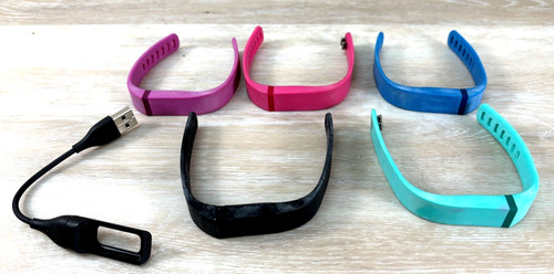 FITBIT Flex Accessory Wristbands Set of 5 Multi Colored Bands + USB SMALL