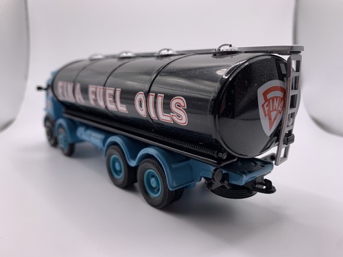 Corgi Classics 1:50 Atkinson Elliptical Tanker Fina Fuel Oils #27201 - Picture 4 of 7