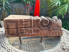 1700's Ancient Old Wooden Craved Floral Beautiful Rare Yali Figure Bracket