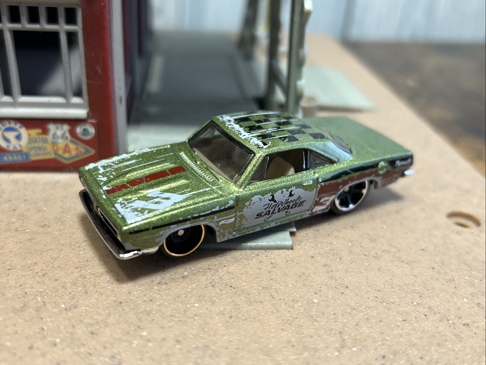 Picture 2 of 6