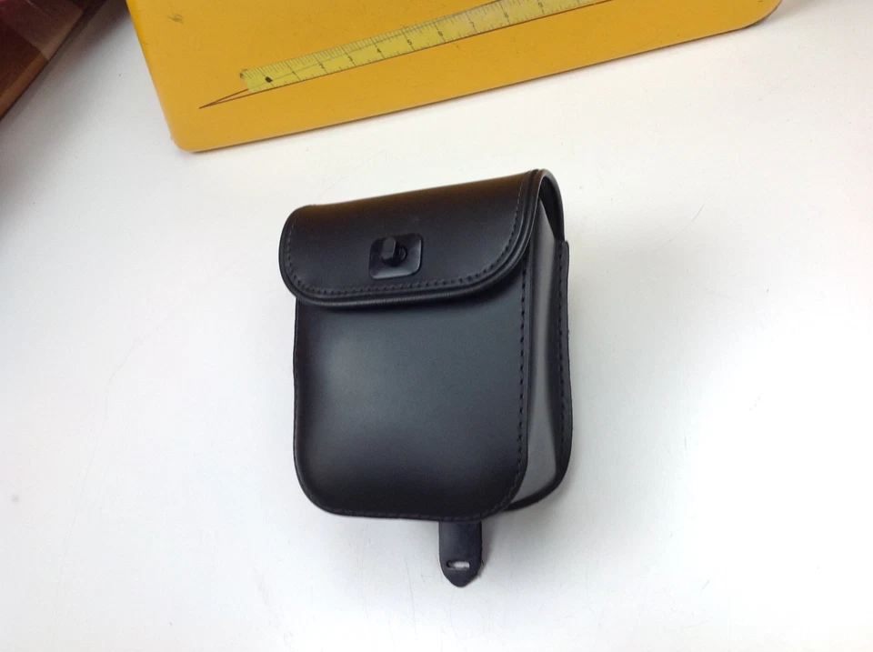 Harley Honda Suzuki Yamaha Kawasaki 8"x10 Bolsa de herramientas lateral Bolsa Sissy Bar Foto 3 de 4