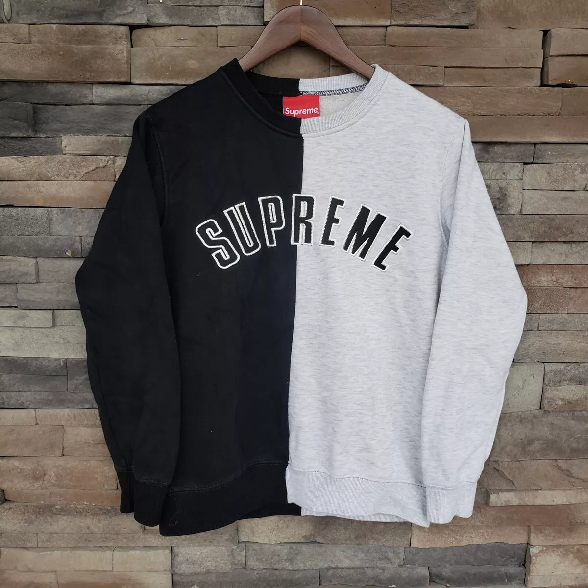 Supreme crewneck cheap split