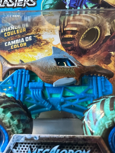2025 Spin Master Monster Jam Mud Blasters Color Change Megalodon - Bild 2 von 4