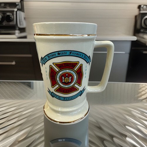 1984 Wildwood, NEW JERSEY STATE FIREMEN'S Assn 107th Anniversary Mug - Imagen 1 de 15