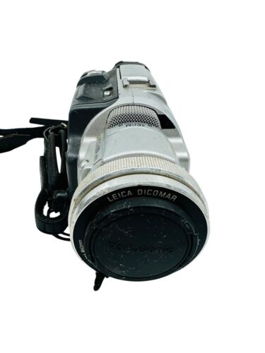 Panasonic PV-DV953D 3MP Palmcorder Mini DV Camcorder UNTESTED No Battery O946 - Picture 3 of 8