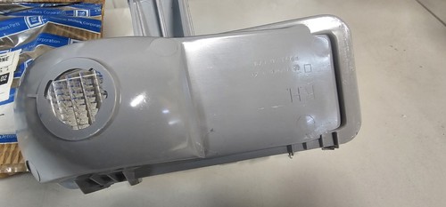 GENUINE GM NOS Parking Lamp 915452 Right Hand 1981-1982 CHEVY TRUCK SQUAREBODY - Picture 5 of 8