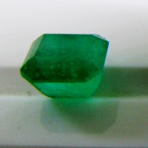 Esmeralda NATURALES limpia a lupa cuadradas @ 4,5 x 4,8 mm 0.5 cts - Imagen 4 de 6