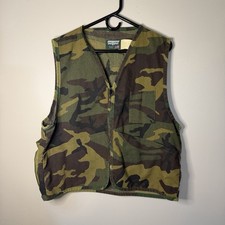 vintage Saf-T-Bak camo hunting vest 90s retro with rear game pouch mens size L
