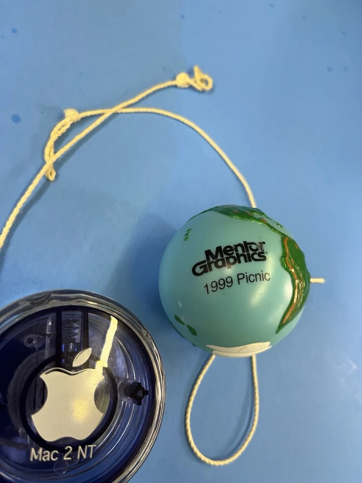 Vintage Apple Computers Inc Logo YO-YO Promo..+1998 Mentor Graphics Picnic Globe - Image 2 of 4
