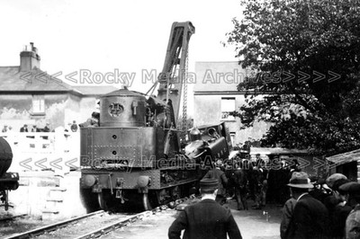 Ozz-97 Pannenkran, LBSC-Lok, unbekannter Bahnhof, Gebiet Brighton. Foto