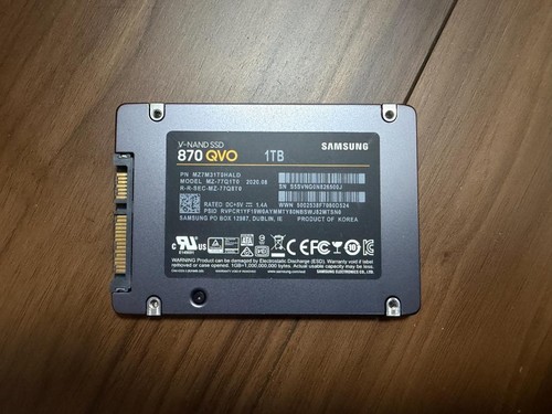 Samsung 870 QVO 1TB 2,5 Zoll SATA Interne SSD MZ-77Q1T0