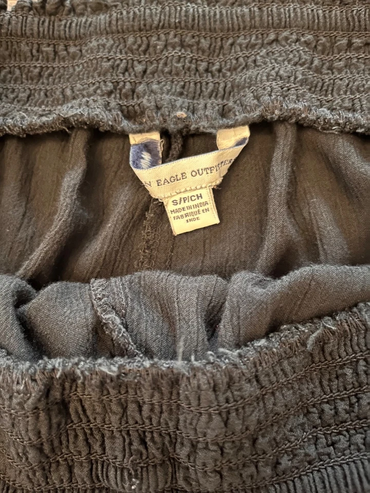 American Eagle Black Stretch Shorts with Embroidered Flowers Size Small  - Image 4 of 4