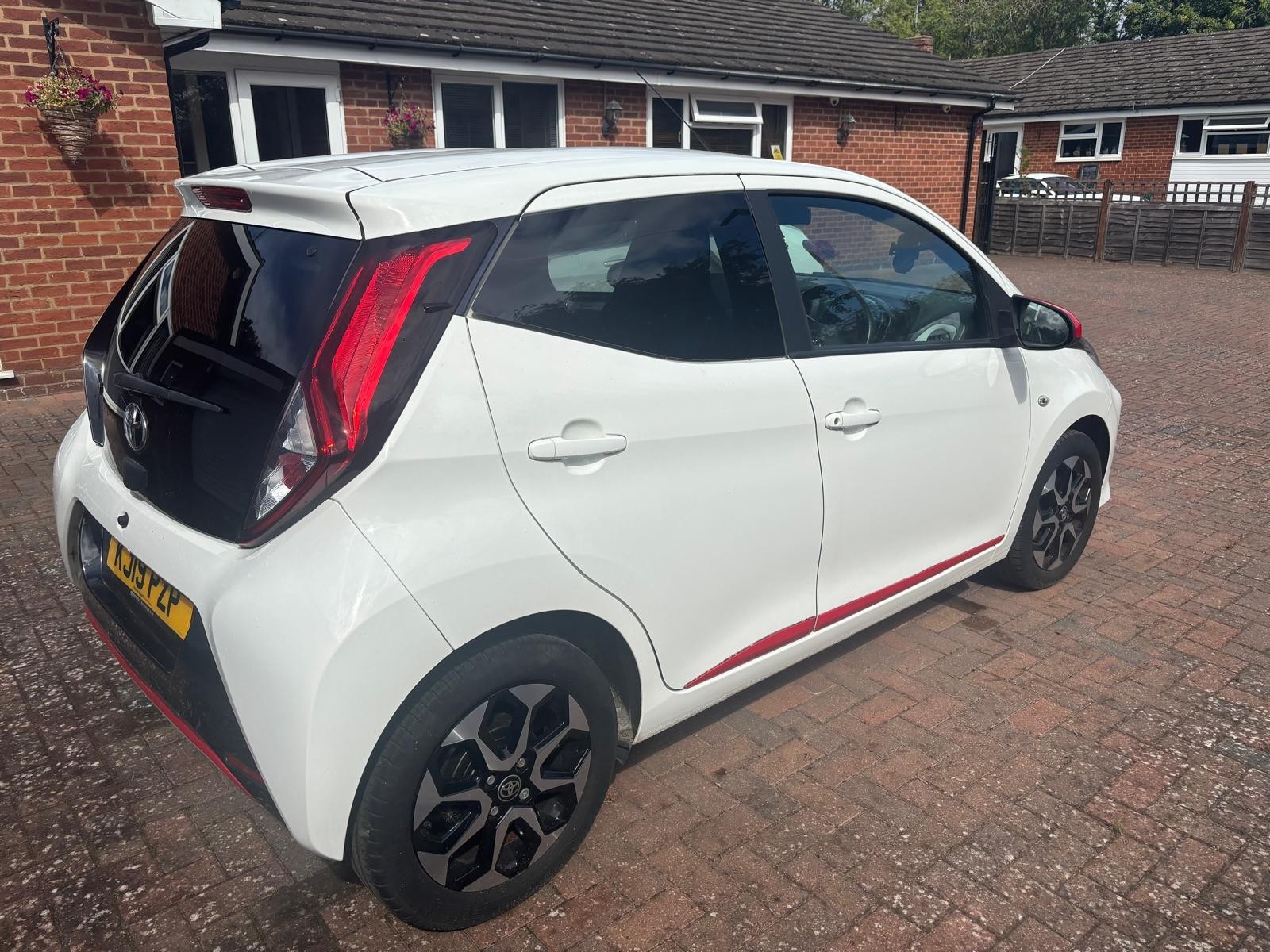 2019 Toyota Aygo, photograph 8