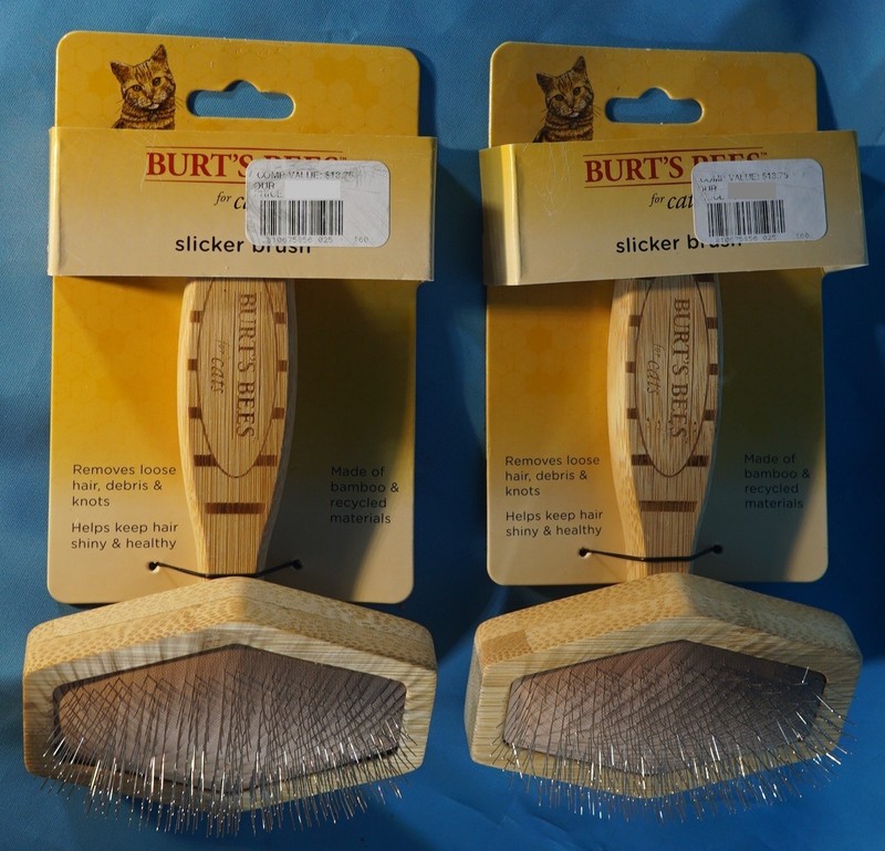 NEW TWO Burt's Bees for Pets Slicker Brush Removes Loose Cat Fur PreventsMatting