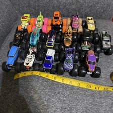 Hot Wheels Spin Master Monster Jam Lot of 16 Monster Trucks 1:64 Scale