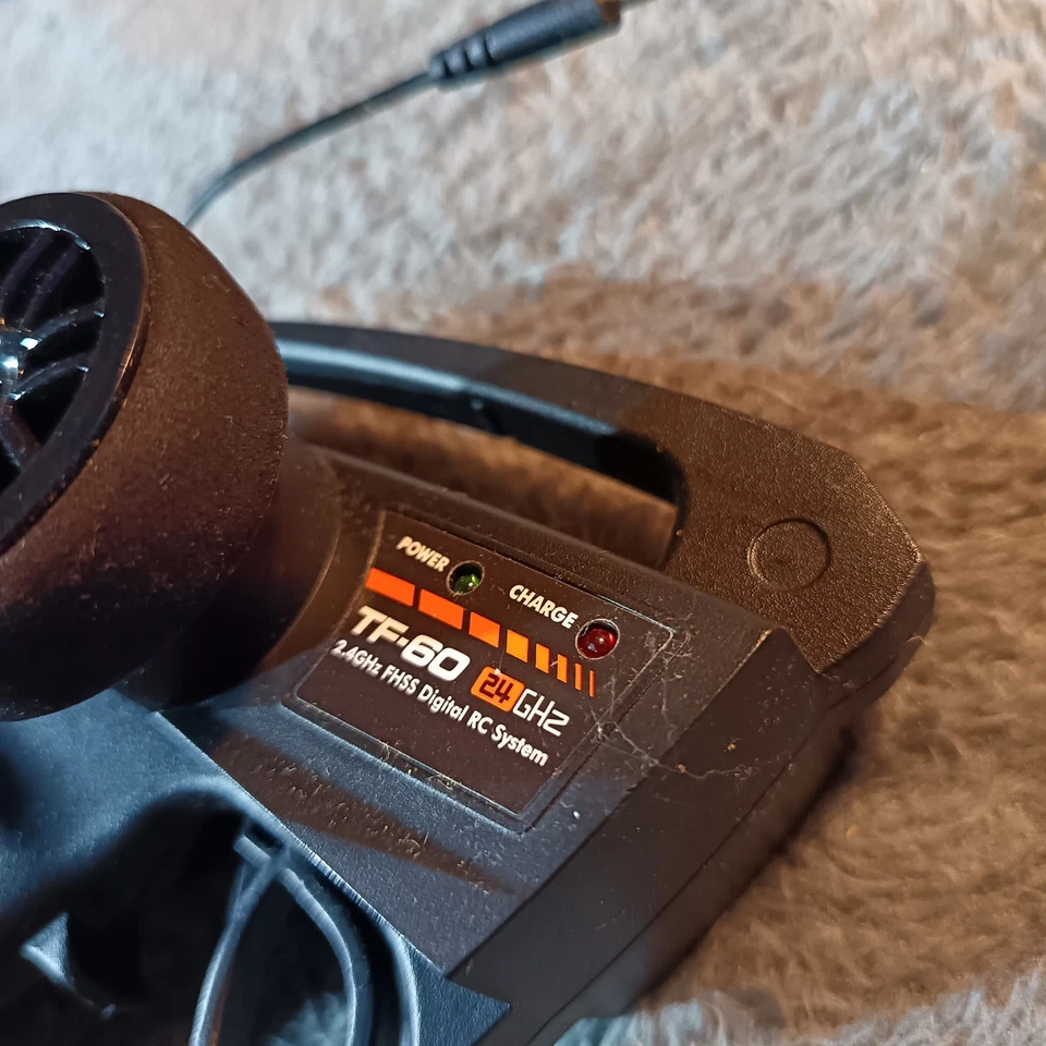 HPI Racing - Q32 TF-60 Transmitter Remote M150601 2.4GHz FHSS Digital RC System. - Image 2 of 4