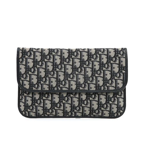 Pochette de voyage Dior avec sangle Pochette de voyage obligatoire []