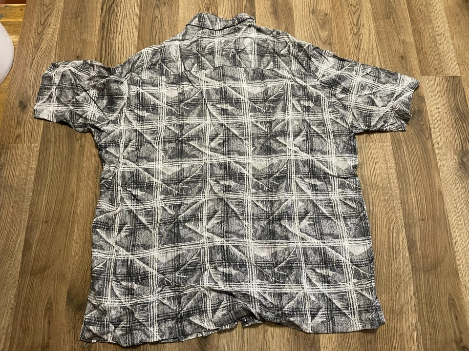 Axcess Shirt, Women's Size XL, Gray, Button Up, Short Sleeve - Image 2 of 4