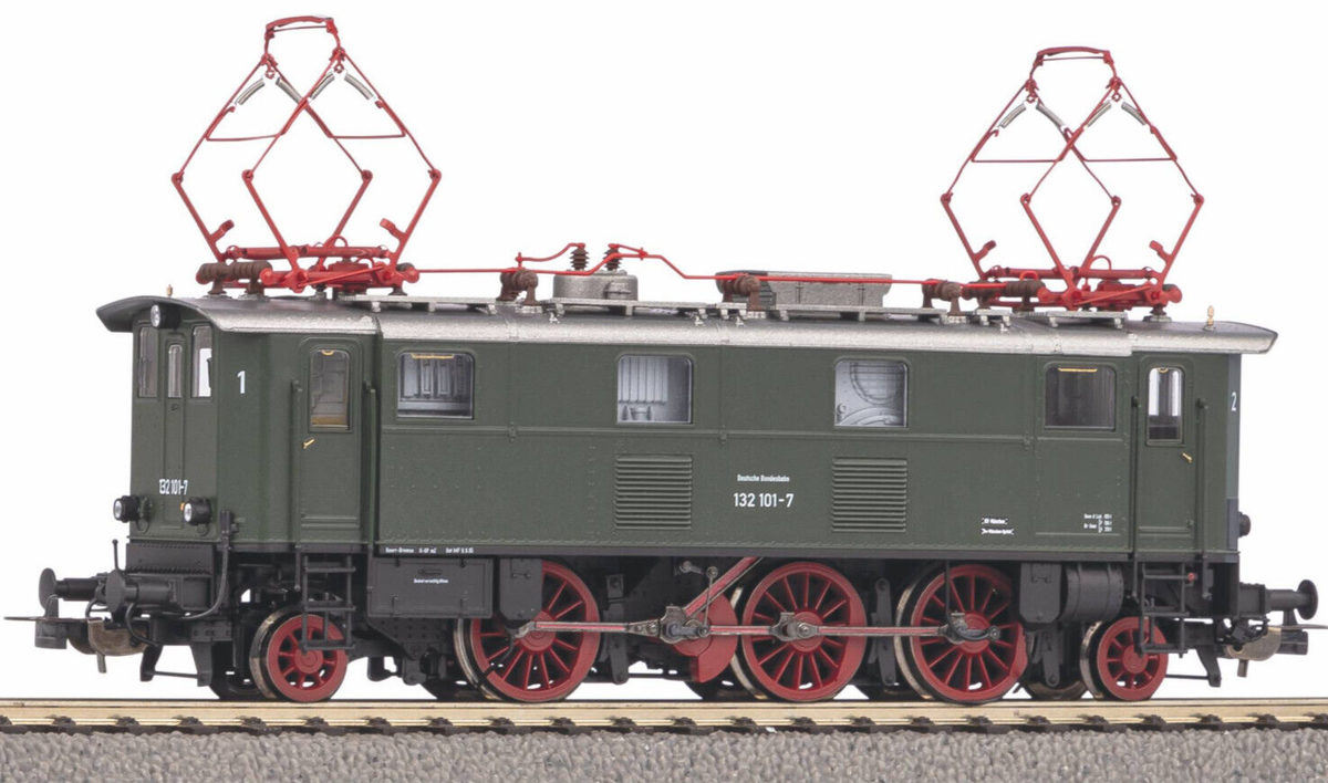 Locomotive électrique PIKO BR 132 101-7 DB – Époque IV – H0 1/87 – Analogique – Neuve