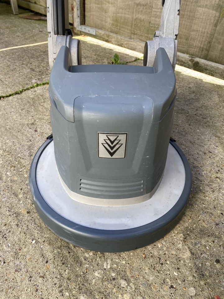 Karcher BDS 33/180 C Rotary Floor Scrubber/Cleaner/Polisher EXCELLENT CONDITION - Image 2 of 4