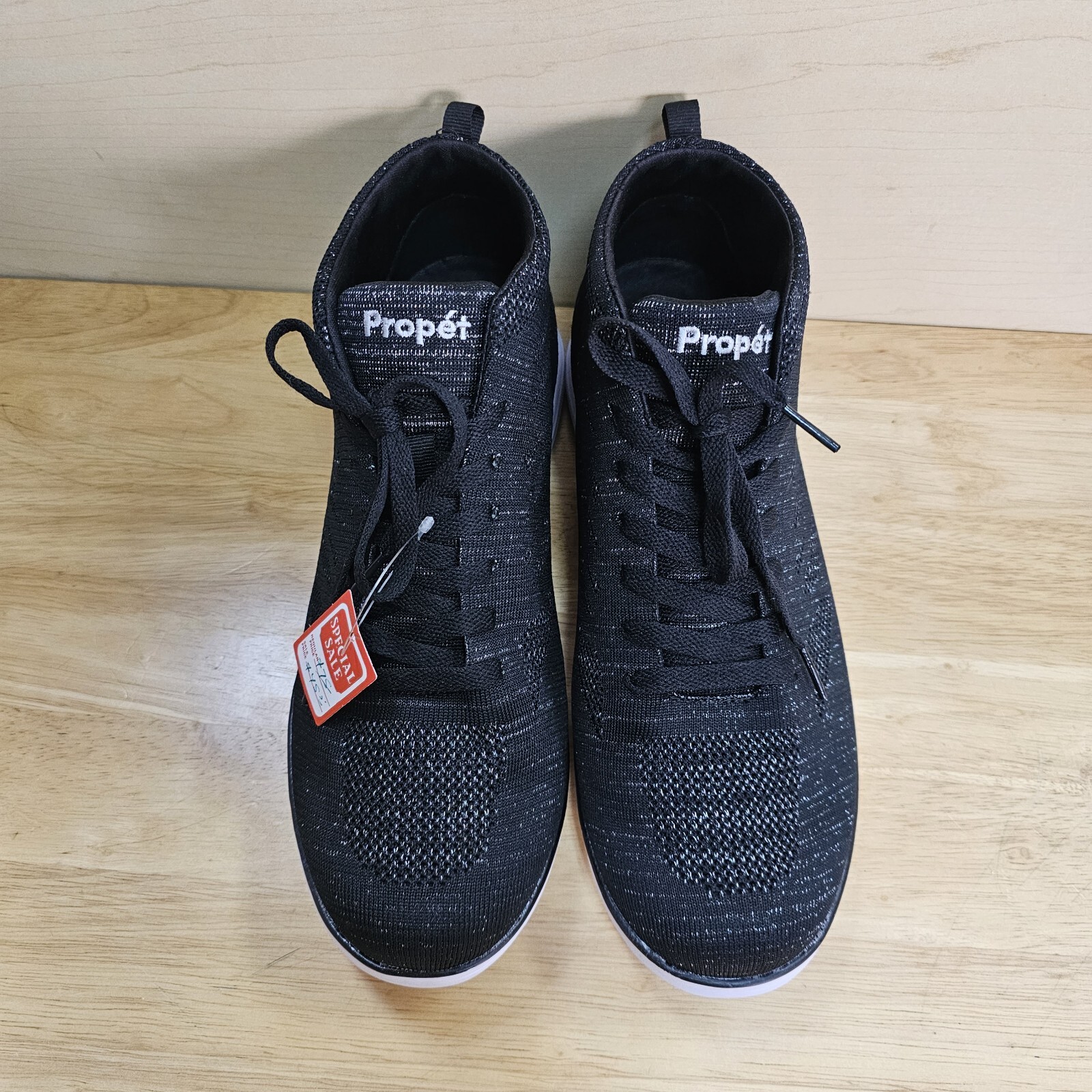propet travelfit sneaker