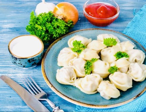 NEW. 2 PLASTIC mold for PASTIES & PELMENI.Russian Dumpling mold - Picture 2 of 12