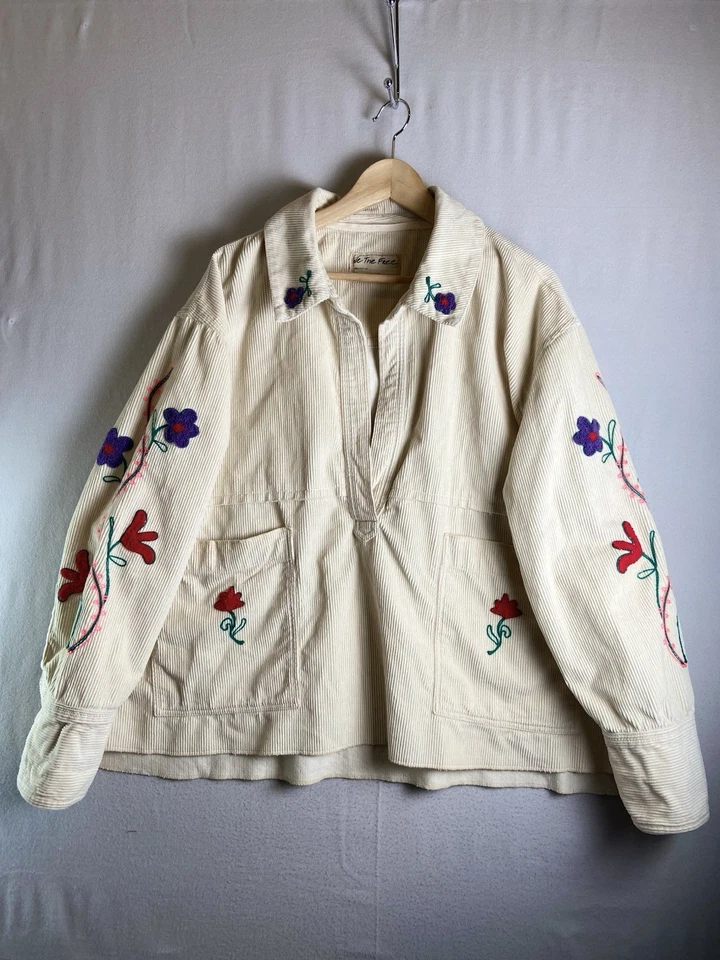 Suéter Free People We The Free L Invierno Flor Pana Bordado Floral Foto 2 de 4