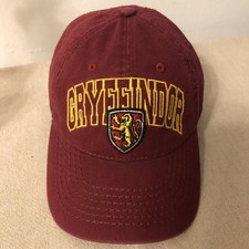 Harry Potter Gryffindor Hat Embroidered Crest Burgundy Adjustable Cap