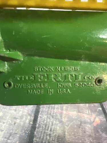 Ertl John Deere Hay Baler # 585 Made In USA - Picture 8 of 8