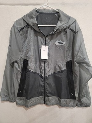  Nike Wild Run Windrunner Jacket Mens L Gray Repel  Hooded Running DD5392-084