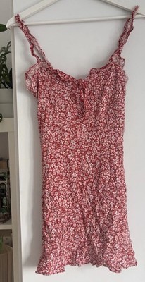 Kleid, Rot mit Blümchen, Gr. S, Pull&Bear